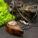 Wisiorek - Krzemień Pasiasty - biżuteria z duszą ziemi, pirografia, handmade, prezent