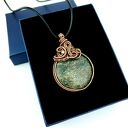 Wisiorek ze szmaragdem - duży wisior wire wrapping z miedzią i hematytem