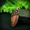 Piasek pustyni - wisiorek wire wrapping na prezent dla niej