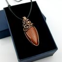 Piasek pustyni - wisiorek wire wrapping na prezent dla niej