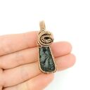 Wisiorek z turmalinem - wire wrapping z miedzi