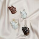 Wisiorek z porcelanową sarną - leśna biżuteria ze srebra 925