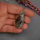 Wisiorek z labradorytem w wire wrapping ze stali chirurgicznej - prezent dla niej