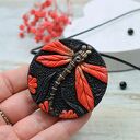 Wisiorek ważka - czerwony