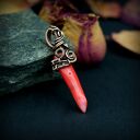 Wisiorek z koralem - ręcznie pleciony wire wrapping z miedzi