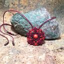 Gwiazda Pentagram z koralem i rubinem - naszyjnik choker z mikromakramy (amulet)
