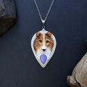 Zawieszka z psem owczarek szkocki i jadeitem