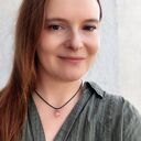Wisiorek XS z różą - szklana zawieszka i minimalistyczny naszyjnik