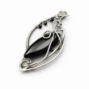 Srebrny wisiorek z czarnym onyksem - elegancka biżuteria handmade, unikatowy design