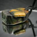 Wisiorek drzewo owocowe i tygrysie oko - pirografia, handmade, biżuteria, dla niej, biżuteria z drewna