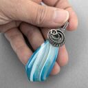 Oema - mistyczny talizman z błękitnego agatu w oksydowanym srebrze (wire wrapping)