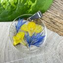 Wisiorek z polnymi kwiatami w żywicy z1874