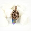 Wisiorek z kwarcem tytanowym - miedziana oprawa wire wrapping na rzemyku