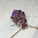 Ametyst z kryształem górskim - ręcznie robiony wisiorek z miedzi wire wrapping
