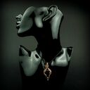 Wisiorek z Nocą Kairu - miedziany wire wrapping w kształcie serca