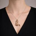 Zawieszka srebrna z liskiem brązowym