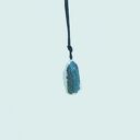 Kianit niebieski surowy wisior No 5 - wisiorek handmade na czarnym sznurku