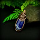 Wisiorek z niebieskim agatem wire wrapping - miedziana biżuteria na prezent