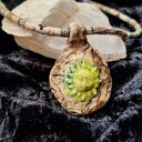 Ceramiczny naszyjnik - amulet Słońce na ozdobnym sznurku