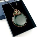 Wisiorek z dużym zielonym agatem wire wrapping