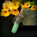 Wisiorek z awenturynem wire wrapping - miedziana oprawa