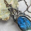 Naszyjnik Magia światła z labradorytem w roślinnej koronie a1129