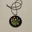 Ręcznie haftowany wisior DLA LUIZY