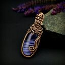 Wisiorek z fioletowym agatem w miedzianej oprawie wire wrapping
