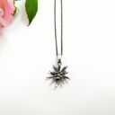 Szarotka mała szara - wisiorek srebrny