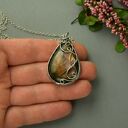 Wisiorek z labradorytem wire wrapping stal chirurgiczna labradoryt