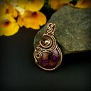 Wisiorek z fioletowym agatem w technice wire wrapping