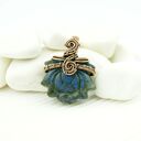 Lotos wisiorek wire wrapping z labradorytem