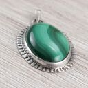 Malachit w oksydowanym srebrze wisior 1952a