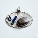 Wisiorek handmade z oksydowanego srebra, granatowa emalia i kokos - Pan Don