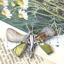 Wisiorek: cytrynowy motyl malowany