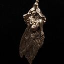 Wróżka pod kwiatem