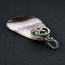 Marylin - wisiorek z chalcedonu w srebrze (wire wrapping)