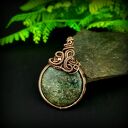 Wisiorek ze szmaragdem - duży wisior wire wrapping z miedzią i hematytem