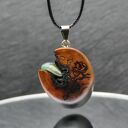 Wisiorek Wiśnia i Chalcedon - pirografia, minerał, naturalne drewno, handmade, biiżuteria, dla niej