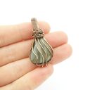 Krzemień pasiasty - wisiorek wire wrapping w miedzianej, oksydowanej oprawie