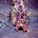 LUNULA słowiański księżyc Rubin Kryształ Górski w makramie naszyjnik pleciony regulowany