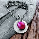 Srebrny wisiorek tribal z kamieniem agat fuksja