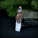 Wisiorek z kyanitem - handmade w miedzianej oprawie