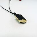 Surowy turmalin No 1 - wisiorek handmade na czarnym sznurku