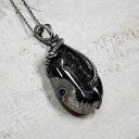 Kryształowa druza agatu - srebrny wisiorek z labradorytem (wire-wrapping)