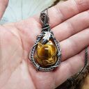 Lisek z tygrysiego oka s223 - ręcznie robiony wisiorek wire wrapping z srebra 999
