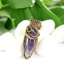 Wisiorek z ametystem w miedzianej oprawie - autorski wire wrapping