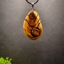 Wisiorek Tygrysie Oko w octowcu - amulet z duszą natury