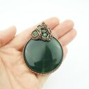 Wisiorek z dużym zielonym agatem w technice wire wrapping