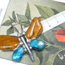 Wisiorek ważka z jaspisem i perłami w technice Tiffany - kobiecy amulet na co dzień